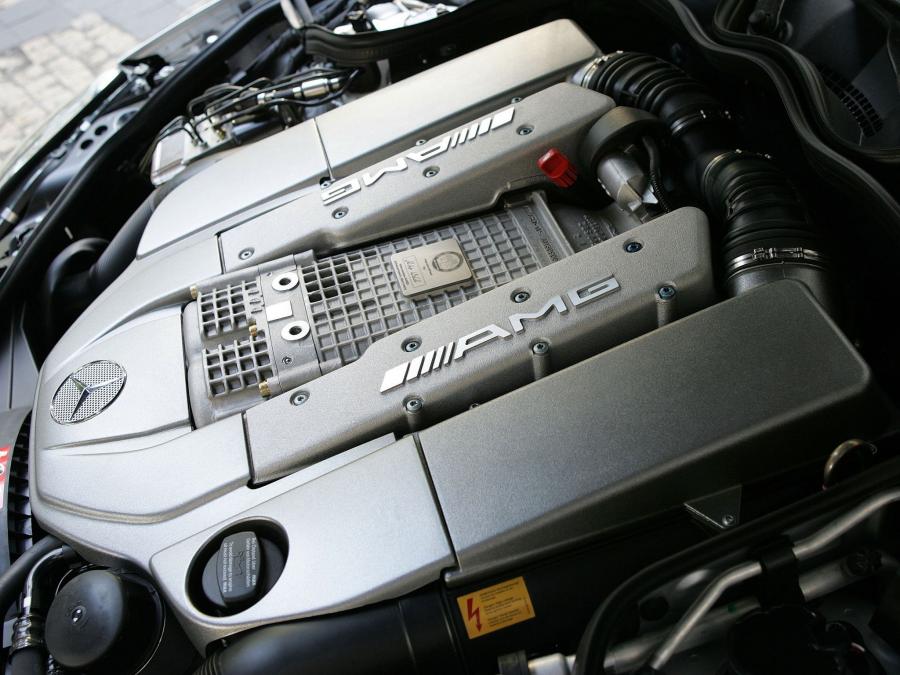  Mercedes-Benz CLS55 AMG 2005 года  (AU) (фото 2 из 8)